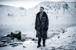 Dryrobe Advance Long Sleeve Black Camouflage - RECYCLED -Camping Discounter 3F1A32342048 2024x2024 bbaddffc 7d54 49c3 a48c 4563154ccd63