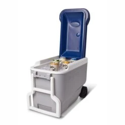 Igloo Maxcold 40 Roller Cool Box - Grey / Blue -Camping Discounter 9 00034687 p1