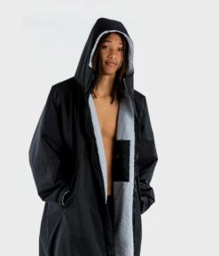 Dryrobe Advance Long Sleeve BLACK GREY - RECYCLED -Camping Discounter Black Grey 2 2024x2024 9f0b82c2 a320 4ade bbef aa5dccb51e3a