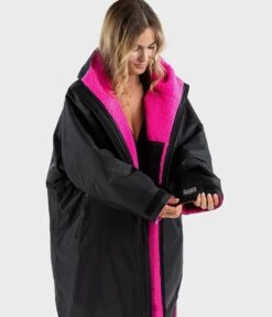 Dryrobe Advance Long Sleeve BLACK PINK - RECYCLED -Camping Discounter Black Pink 6 2024x2024 54504457 25e1 4125 a87c e38ffcac472e