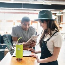 Klean Kanteen Insulated TK Wide With Café Cap 355ml - Berry -Camping Discounter K12TKWPCC JP LS coffee working lifestyle