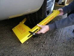 Milenco Compact Wheelclamp -Camping Discounter PC190004