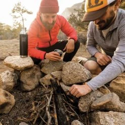 Klean Kanteen Insulated TK Pro (1000ml) Black -Camping Discounter tkpro square boys campfire lifestyle 02934bf2 abcb 4b05 8fb9 f0be6285b0d2